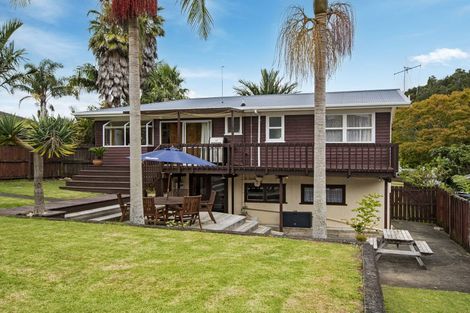 Photo of property in 16 Ranfurly Place, Te Kamo, Whangarei, 0112