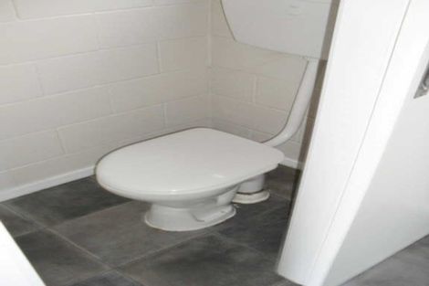 Photo of property in 16 Findlay Street, Moturoa, New Plymouth, 4310