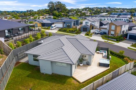 Photo of property in 19 Kuku Avenue, Red Beach, 0932