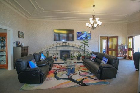 Photo of property in 160 Marine Parade, Bluff, 9814