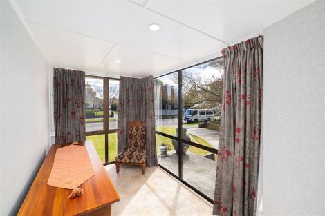 Photo of property in 28 Hudson Street, Bryndwr, Christchurch, 8053