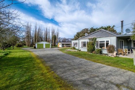 Photo of property in 561 Waimate Highway, Saint Andrews, Timaru, 7971