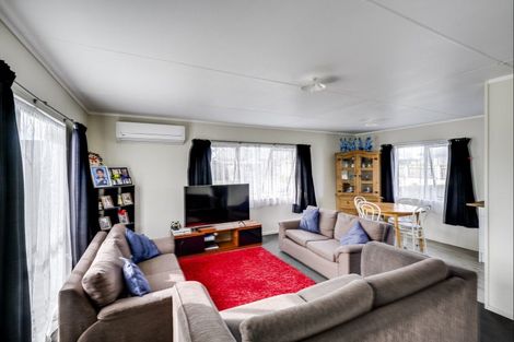 Photo of property in 1222a Cunningham Crescent, Mayfair, Hastings, 4122