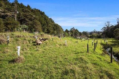 Photo of property in 74 Waiparera Road, Parua Bay, 0192