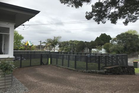 Photo of property in 11 Admiral Beatty Avenue, Mount Roskill, Auckland, 1041