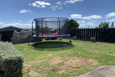 Photo of property in 70 Pohutukawa Drive, Pukete, Hamilton, 3200