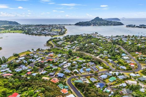 Photo of property in 27 Windsor Drive, Tairua, 3508