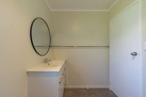 Photo of property in 12 Douglas Crescent, Fairfield, Hamilton, 3214