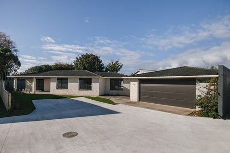 Photo of property in 2 Cypress Way, Levin, 5510