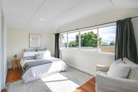 Photo of property in 20 Clifton Road, Haumoana, 4102