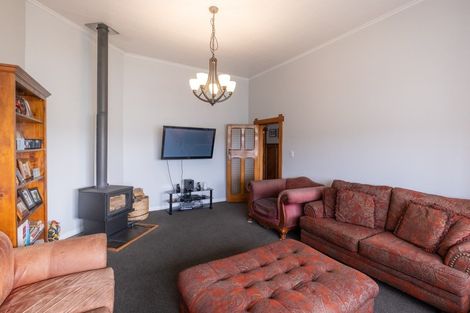 Photo of property in 9 Victoria Street, Hawera, 4610