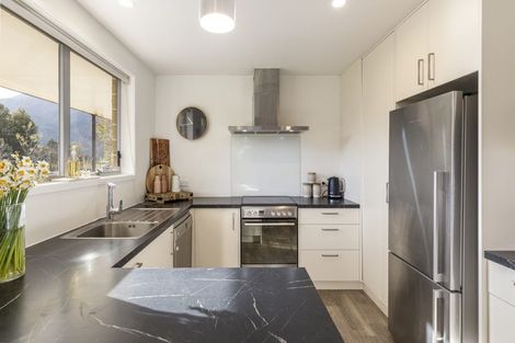 Photo of property in 1112 Queen Charlotte Drive, Linkwater, Picton, 7281