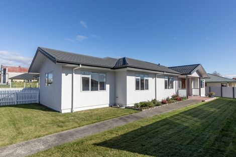 Photo of property in 10a Wellington Road, Waipukurau, 4200
