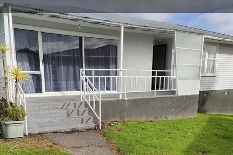 Photo of property in 54 Hepburn Road, Glendene, Auckland, 0602