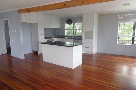 Photo of property in 81 Hobsonville Road, West Harbour, Auckland, 0618