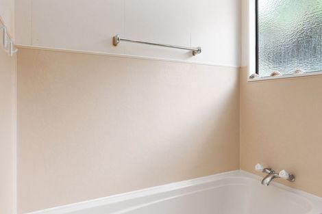 Photo of property in 7a Omokoroa Road, Omokoroa, 3114