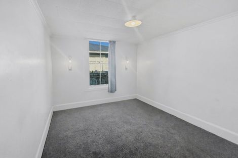 Photo of property in 21 Edgeware Road, Palmerston North, 4410