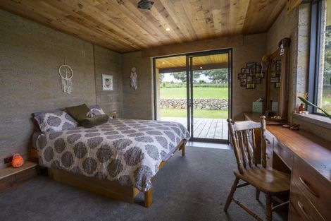 Photo of property in 16 Pennyroyal Place, Te Kamo, Kamo, 0185