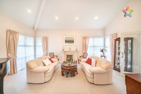 Photo of property in 1/127 Woburn Road, Woburn, Lower Hutt, 5010