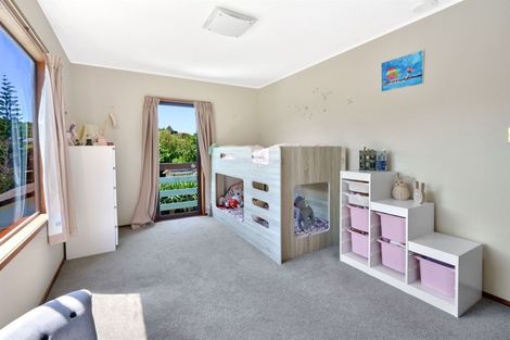 Photo of property in 3 Valdese Rise, Browns Bay, Auckland, 0630