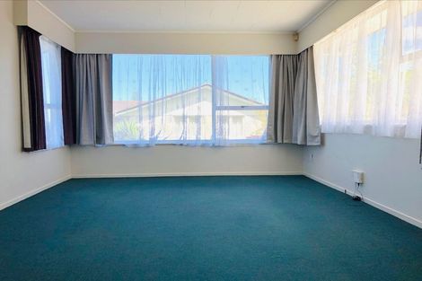 Photo of property in 14 Crampton Place, Manurewa, Auckland, 2102