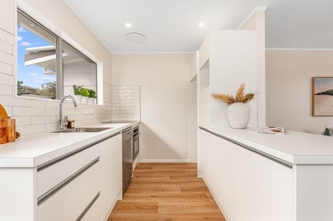 Photo of property in 12 Gaff Place, Whitby, Porirua, 5024