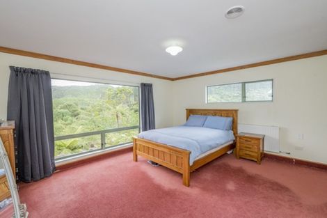 Photo of property in 14 Makahika Road, Levin, 5571