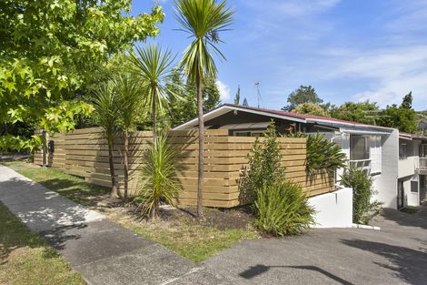 Photo of property in 1/1 Armstrong Place, New Lynn, Auckland, 0600