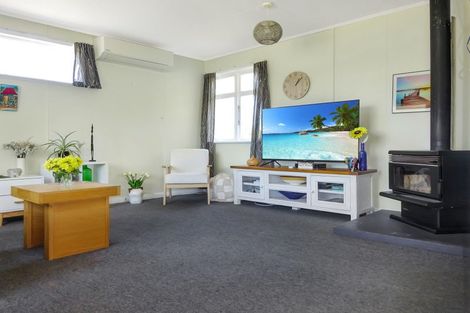 Photo of property in 23 Ruanui Street, Himatangi Beach, Foxton, 4891