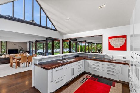 Photo of property in 20 Oscar Road, Greenhithe, Auckland, 0632