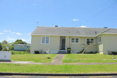 Photo of property in 2 Carlton Road, Pukekohe, 2120