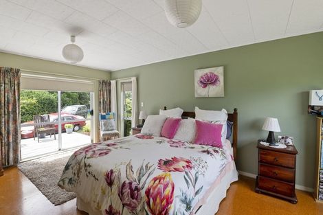 Photo of property in 686 Waikawa Beach Road, Waikawa Beach, Levin, 5573