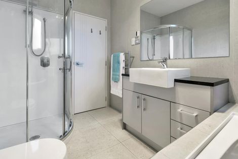 Photo of property in 9 Karika Place, Massey, Auckland, 0614