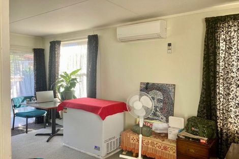 Photo of property in 2 Harold Lane, Dinsdale, Hamilton, 3204