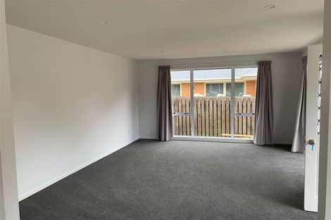 Photo of property in 1/49 Mcfaddens Road, St Albans, Christchurch, 8052