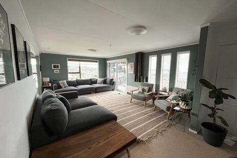Photo of property in 15 Mapplebeck Street, Titahi Bay, Porirua, 5022