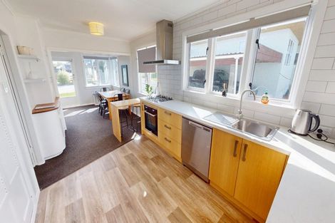 Photo of property in 5 Bastia Avenue, Bastia Hill, Whanganui, 4500