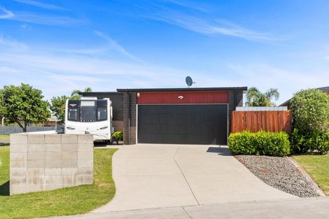 Photo of property in 2 Toetoe Street, Papamoa Beach, Papamoa, 3118