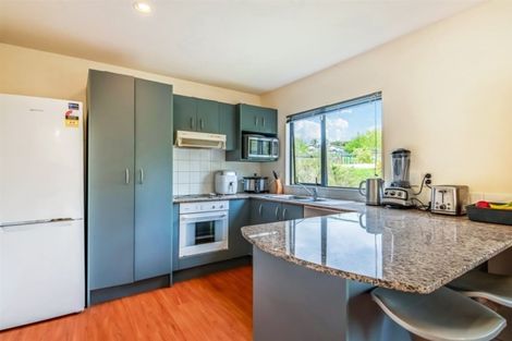 Photo of property in 3/4 Harkin Close, Albany, Auckland, 0632
