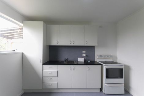Photo of property in 6 Kilcar Place, Massey, Auckland, 0614