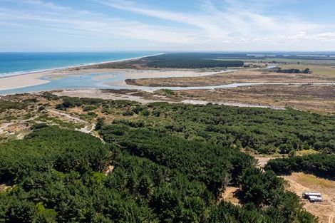 Photo of property in 97 Tangimoana Beach Road, Tangimoana, 4473