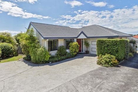Photo of property in 1/40 Simmental Crescent, Somerville, Auckland, 2014