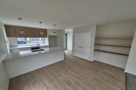 Photo of property in 30 Harry Manship Crescent, Halswell, Christchurch, 8025