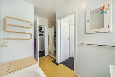 Photo of property in 36 Horoeka Street, Stokes Valley, Lower Hutt, 5019