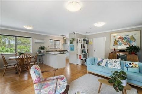 Photo of property in 35 Lynden Avenue, Hillcrest, Auckland, 0627