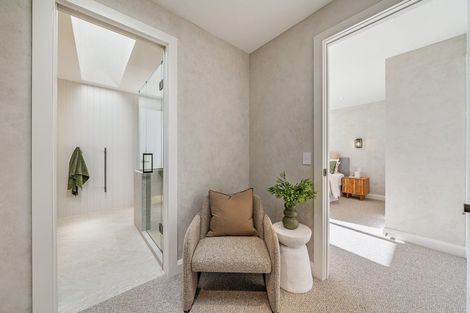 Photo of property in 405a Paekakariki Hill Road, Paekakariki Hill, Porirua, 5381