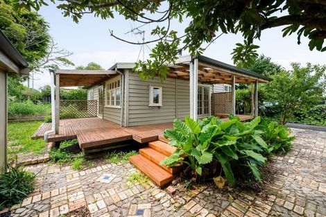 Photo of property in 18 Naylor Street, Hamilton East, Hamilton, 3216