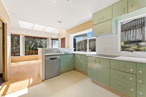 Photo of property in 603 East Coast Road, Browns Bay, Auckland, 0632