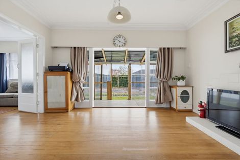 Photo of property in 2 Isobel Street, Fairy Spring, Rotorua, 3015