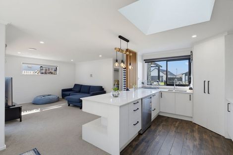 Photo of property in 8 Enforce Lane, Halswell, Christchurch, 8025